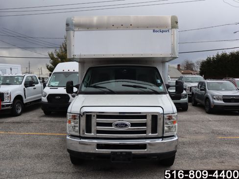 Used 2015 Ford E-450 and Econoline 450 Super Duty w/ Power Windows & Locks Group image 4