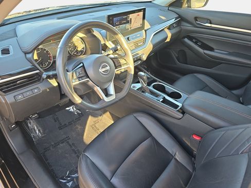 Certified 2023 Nissan Altima 2.5 SR w/ SR Premium Package FWD image 15