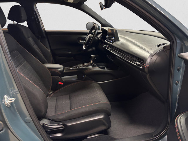 Used 2024 Honda HR-V Sport image 16