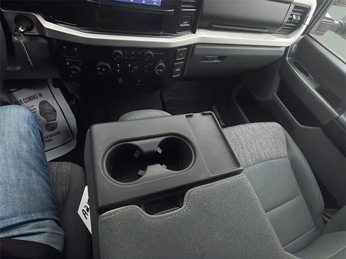 Used 2024 Ford F250 XLT w/ FX4 Off-Road Package image 32