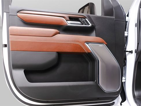 Used 2024 GMC Sierra 2500 Denali Ultimate w/ LPO, GMC Protection Package image 24