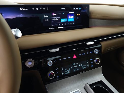 New 2026 Genesis G80 2.5T Advanced image 17