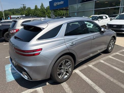 Used 2024 Genesis GV70 2.5T w/ Advanced Package AWD/4WD image 13