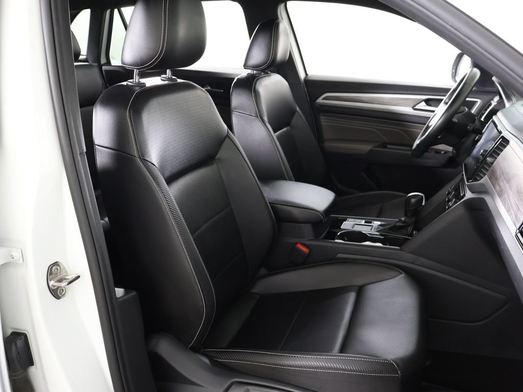 Used 2022 Volkswagen Atlas Cross Sport SE FWD image 30