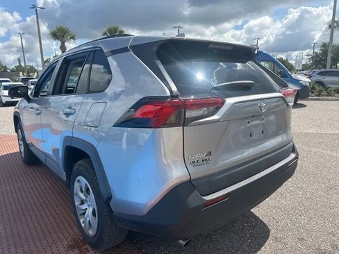 Used 2019 Toyota RAV4 LE FWD image 27