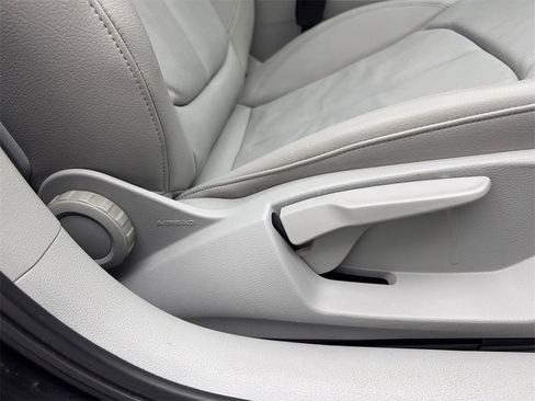 Used 2015 Audi A3 1.8T Premium image 47