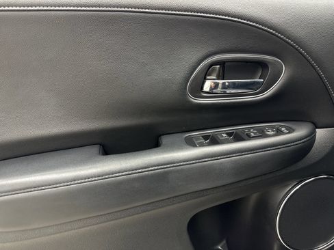 Used 2018 Honda HR-V EX-L image 35