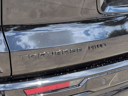 New 2026 Chevrolet Traverse RS image 6