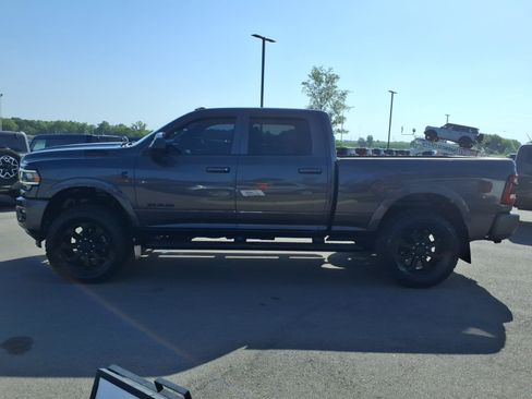 Used 2022 RAM 3500 Laramie w/ Night Edition AWD/4WD image 6