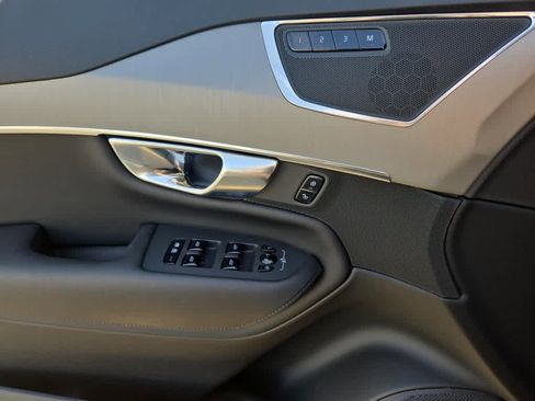 Used 2024 Volvo XC90 B5 Core image 23