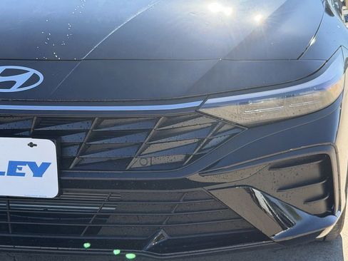 New 2026 Hyundai Elantra SE image 8