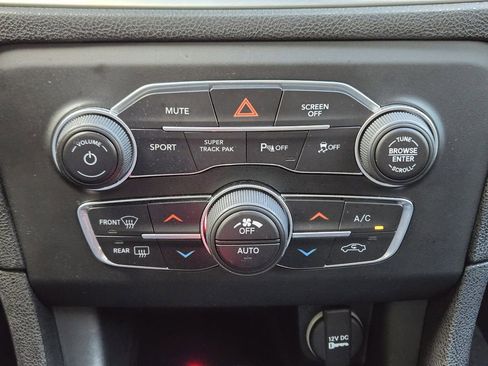 Used 2020 Dodge Charger SXT w/ Blacktop Package image 21