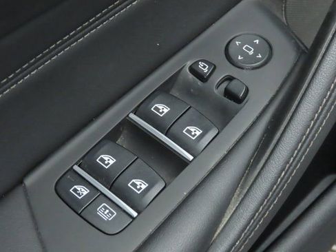 Used 2023 BMW M550i xDrive w/ Executive Package image 23