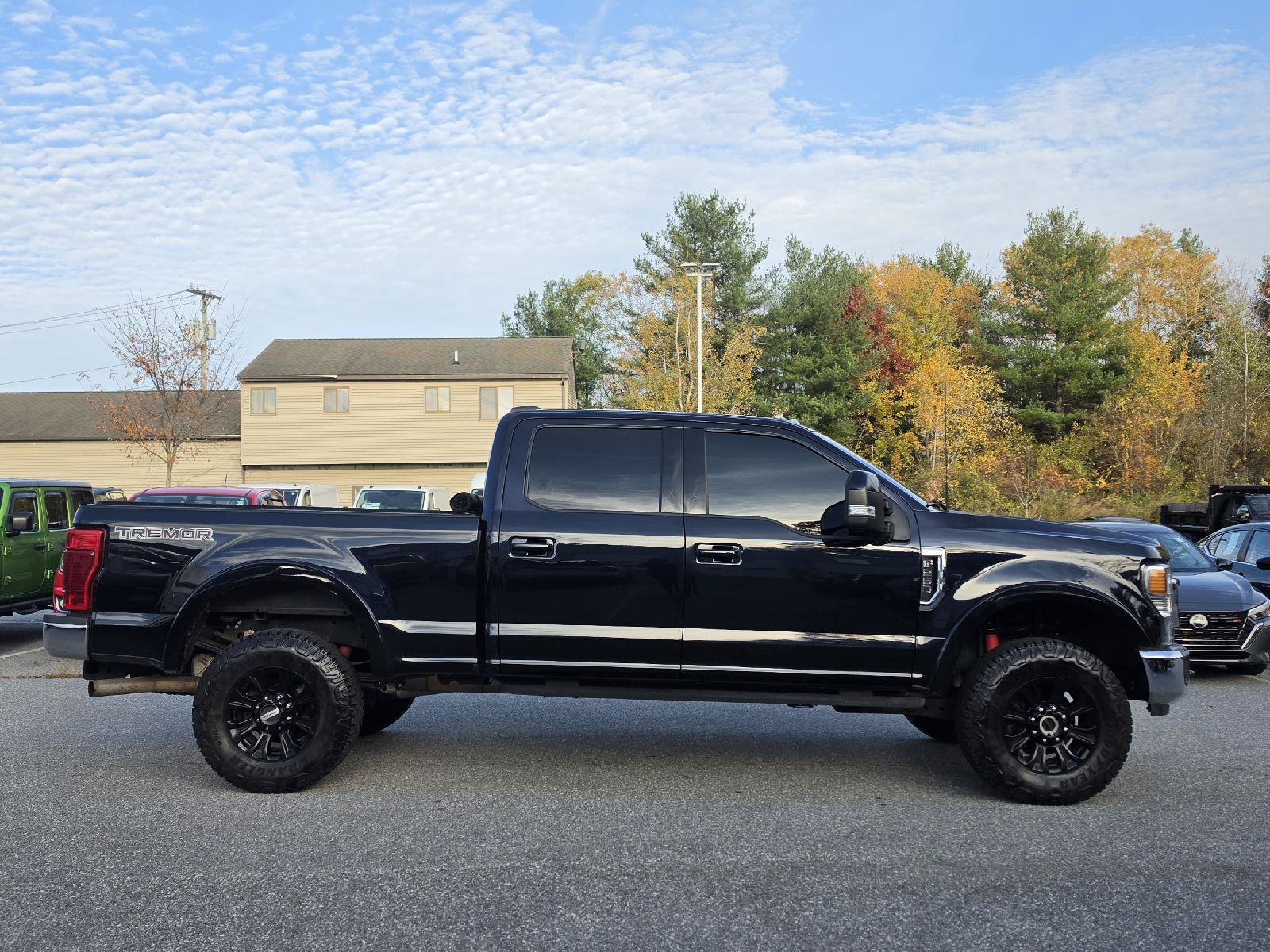 Used 2022 Ford F250 Lariat w/ Tremor Off-Road Package AWD/4WD image 2