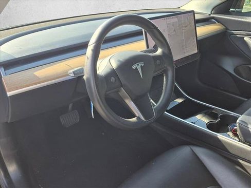 Used 2020 Tesla Model 3 Long Range AWD/4WD image 3