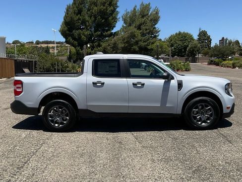 New 2026 Ford Maverick XLT FWD image 7