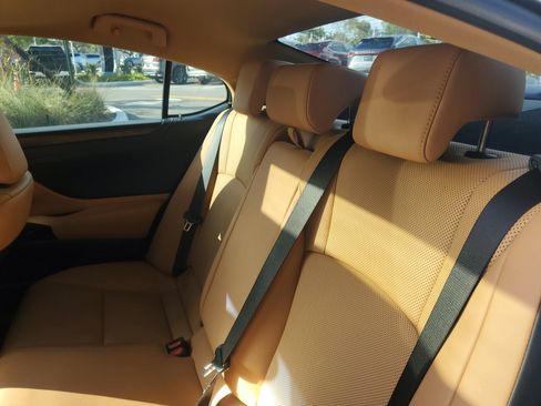 Certified 2022 Lexus ES 350 w/ Premium Package image 13