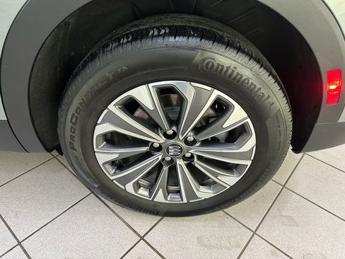Used 2025 Buick Envision Preferred AWD/4WD image 14