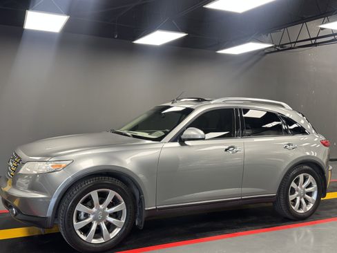 Used 2004 INFINITI FX35 2WD w/ Touring Pkg image 2