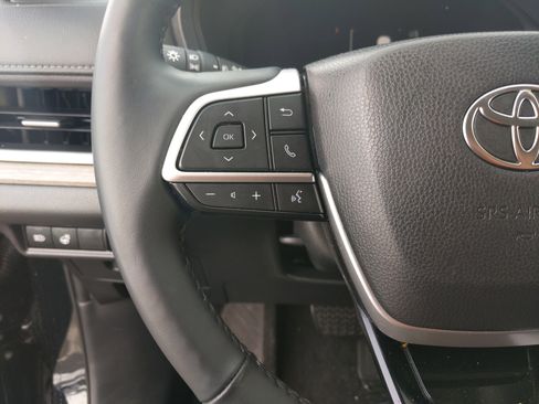 Used 2025 Toyota Grand Highlander Limited image 19