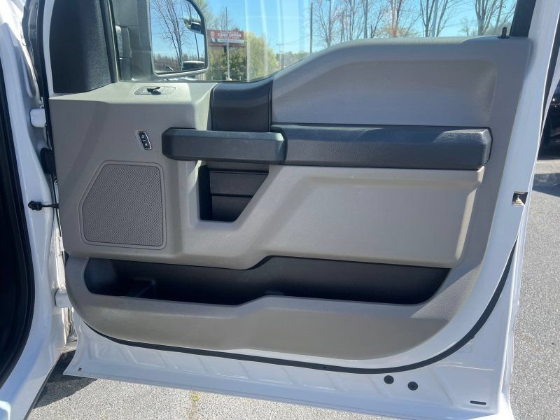 Used 2019 Ford F150 XL w/ Equipment Group 101A Mid AWD/4WD image 13