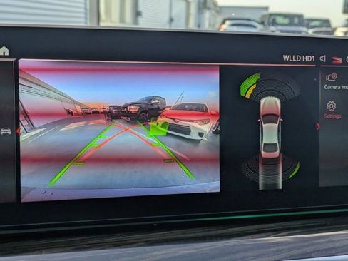 Used 2021 BMW 530i w/ Premium Package image 18