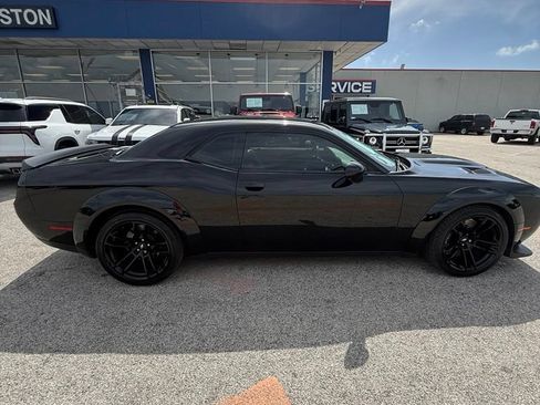 Used 2023 Dodge Challenger R/T Scat Pack RWD image 8