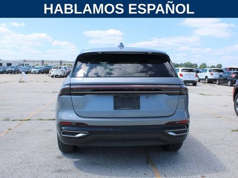 Used 2024 Lincoln Nautilus Premier AWD/4WD image 4
