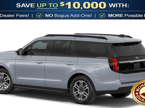 New 2026 Ford Expedition Active image 2