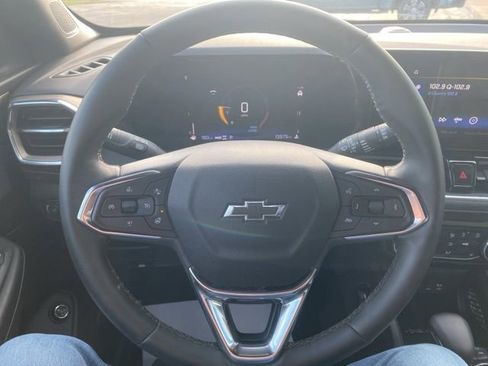 Used 2025 Chevrolet TrailBlazer ACTIV w/ Convenience Package image 8