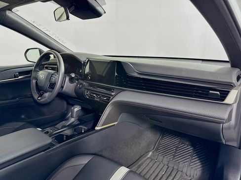 Certified 2025 Toyota Camry SE image 25