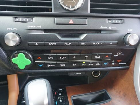 Used 2021 Lexus RX 450hL AWD w/ Premium Package image 12