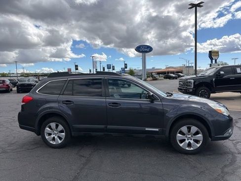 Used 2012 Subaru Outback 2.5i Limited w/ Moonroof Pkg AWD/4WD image 3
