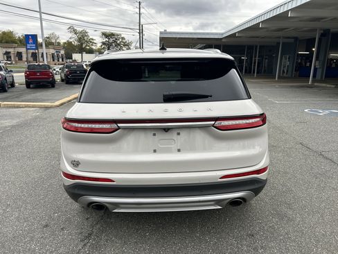 Used 2022 Lincoln Corsair FWD image 6