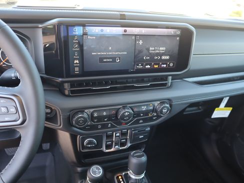 New 2026 Jeep Gladiator Sport AWD/4WD image 5