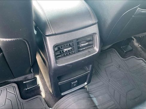 Used 2016 Ford Edge Sport image 35