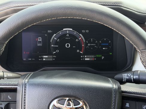 Used 2022 Toyota Tundra Capstone AWD/4WD image 20