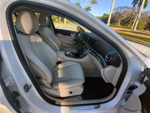 Used 2017 Mercedes-Benz E 300 image 38