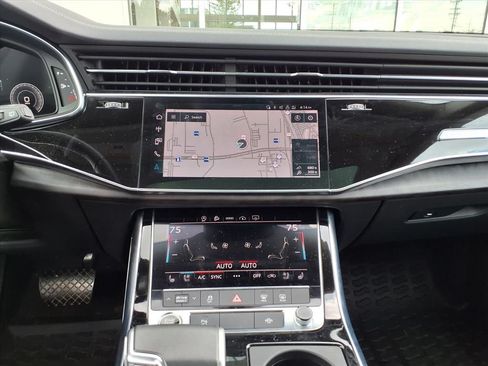 Used 2023 Audi Q8 Premium Plus w/ Premium Plus Package AWD/4WD image 16