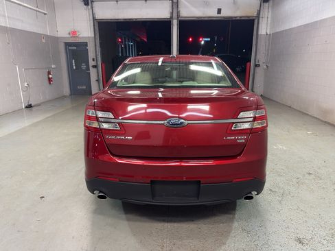 Used 2018 Ford Taurus Limited AWD/4WD image 7