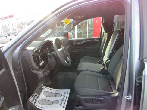Used 2026 Chevrolet Silverado 1500 RST image 24