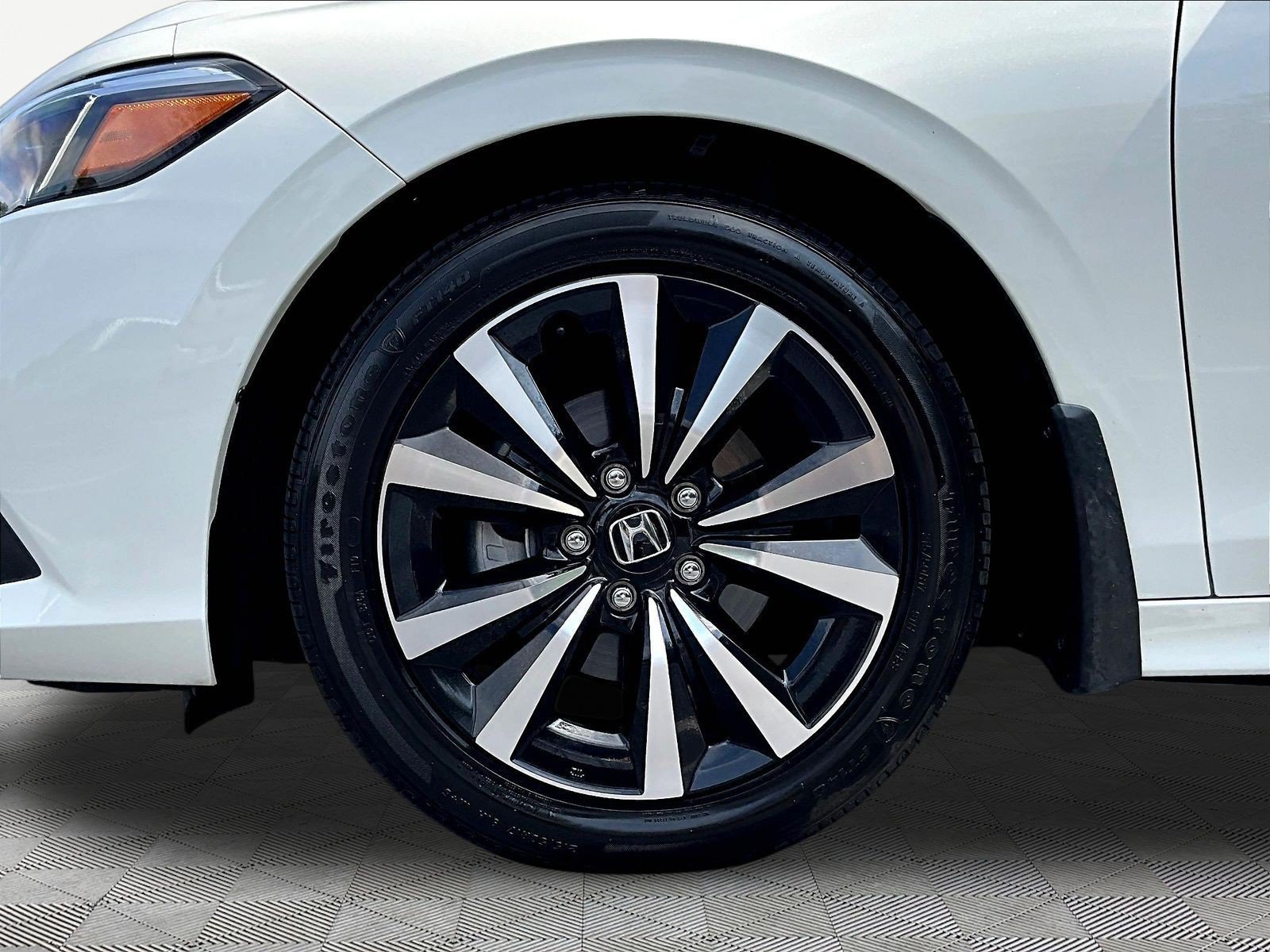 Certified 2024 Honda Civic EX image 33