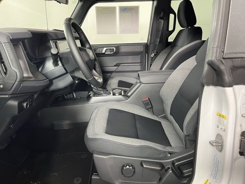Used 2025 Ford Bronco Big Bend image 10