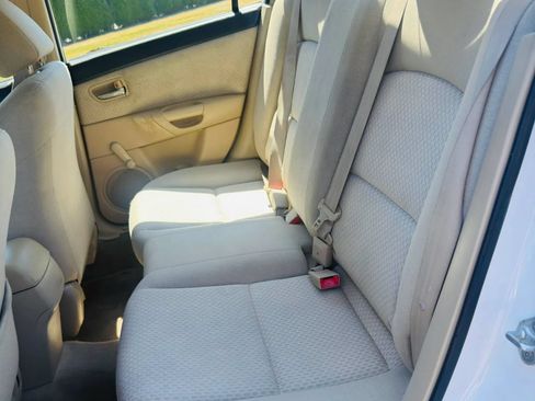 Used 2006 MAZDA MAZDA3 I FWD image 10