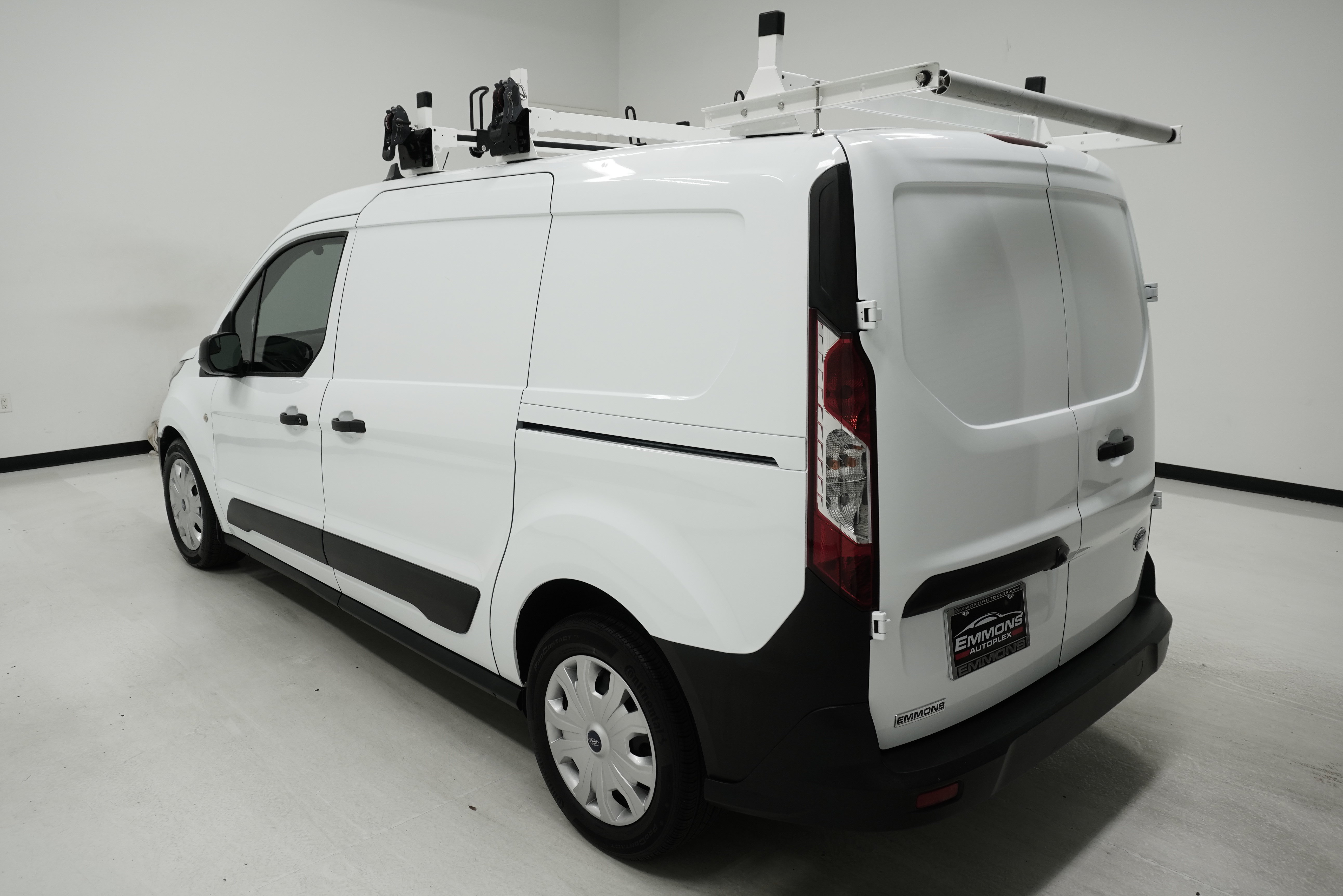 Used 2022 Ford Transit Connect XL FWD image 5