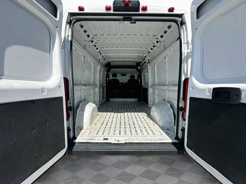 Used 2023 RAM ProMaster 2500 FWD image 23