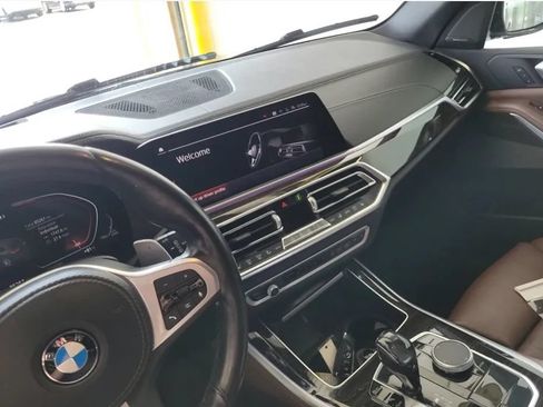 Used 2020 BMW X5 M50i w/ Premium Package AWD/4WD image 10