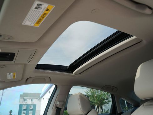Used 2024 Honda Accord EX-L image 8
