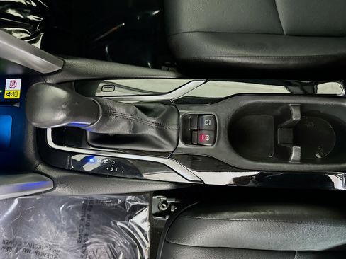 Used 2023 Toyota Corolla Cross XLE w/ Convenience Package image 22