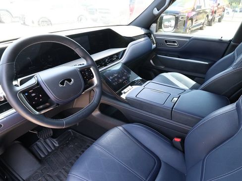 Used 2026 INFINITI QX80 4WD image 9